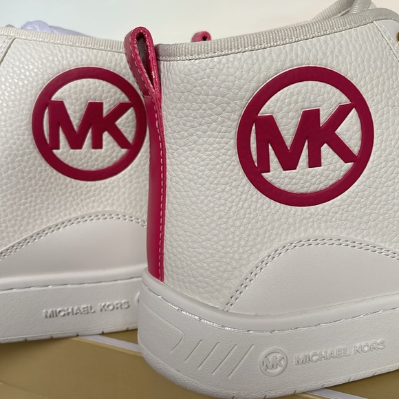 MICHAEL KORS SHEA MID HIGH TOP
FAUX LEATHER
49R4SHFE5L
ELECTRIC PINK
Sneakers - Picture 14 of 16